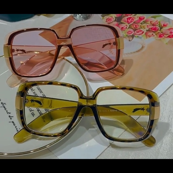 UNISEX GUCCI SQUARE HAVANA AND GOLD FALLING STAR ACCENTED FRAME SUNGLASSES - Picture 10 of 16